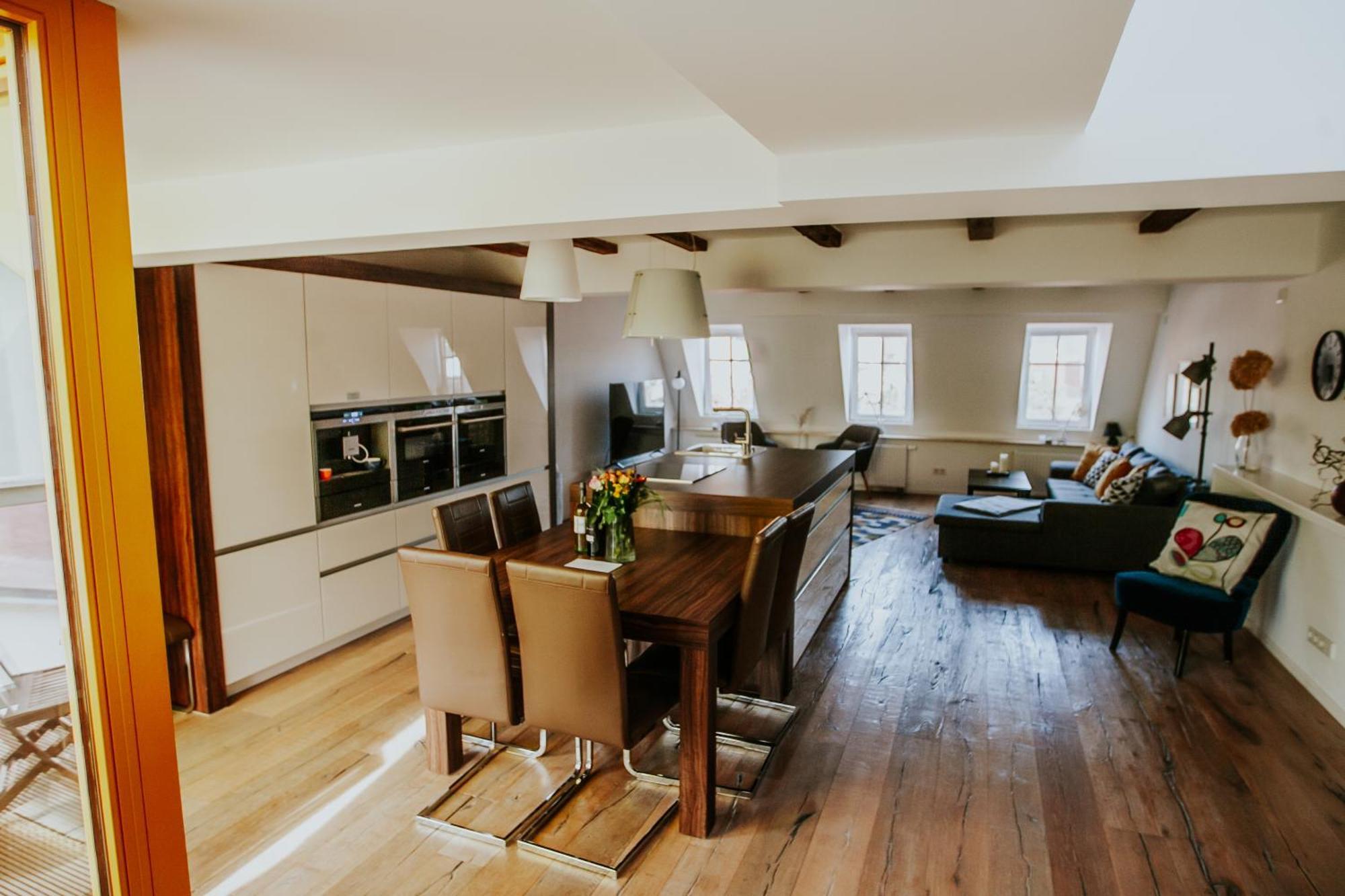 Traumhaftes Apartment Am Dom Mit Grosser Dachterrasse Zwickau Dış mekan fotoğraf